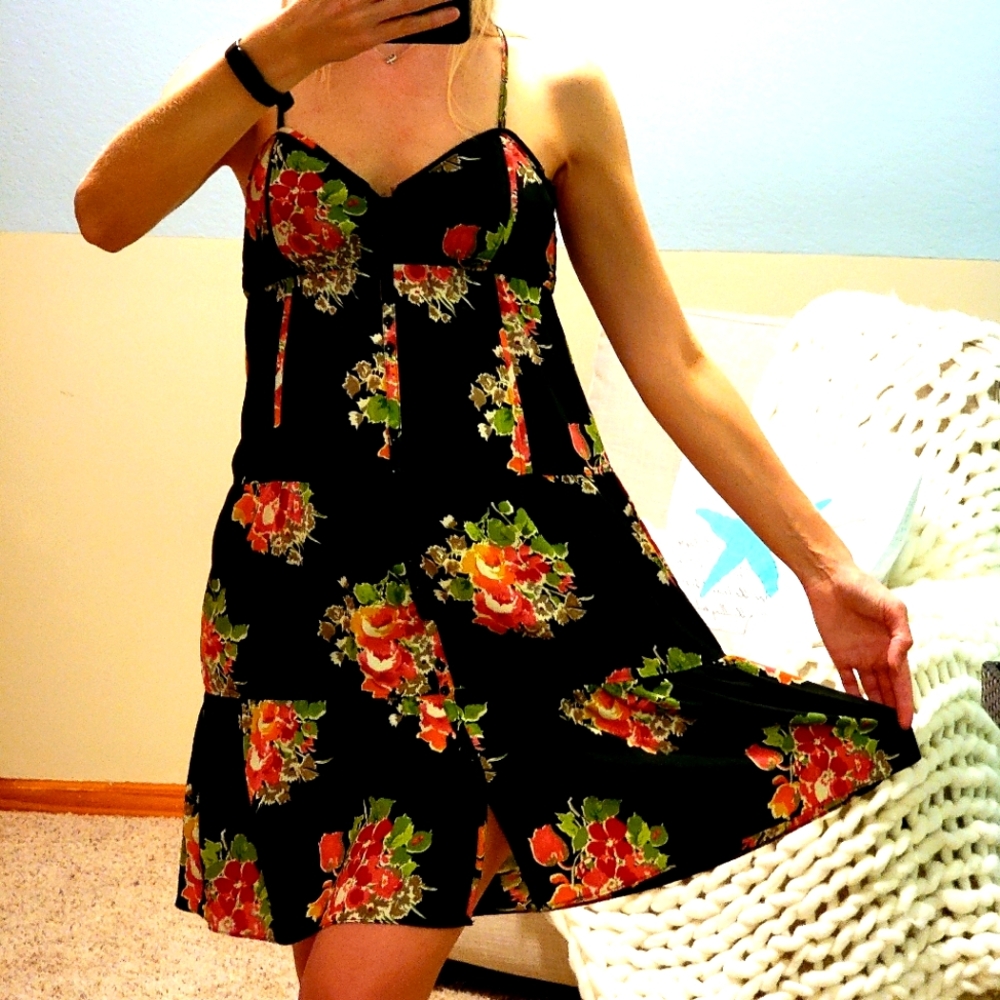Floral Spagetti Strap Midi Dress- Size 4